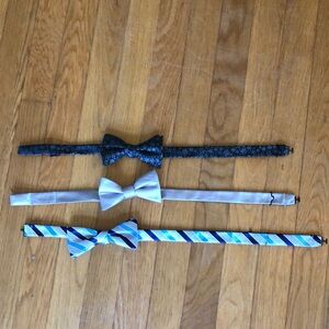 Lot of 3 adjustable pre tied bow ties